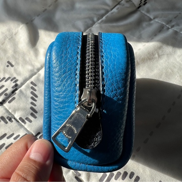 Coach x Peanuts Mini Boxy Cosmetic Case With Snoopy & Friends - Picture 3 of 6